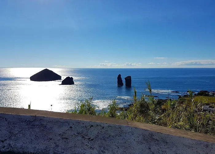 Join Our Relaxed House Near The Beach - Mosteiros